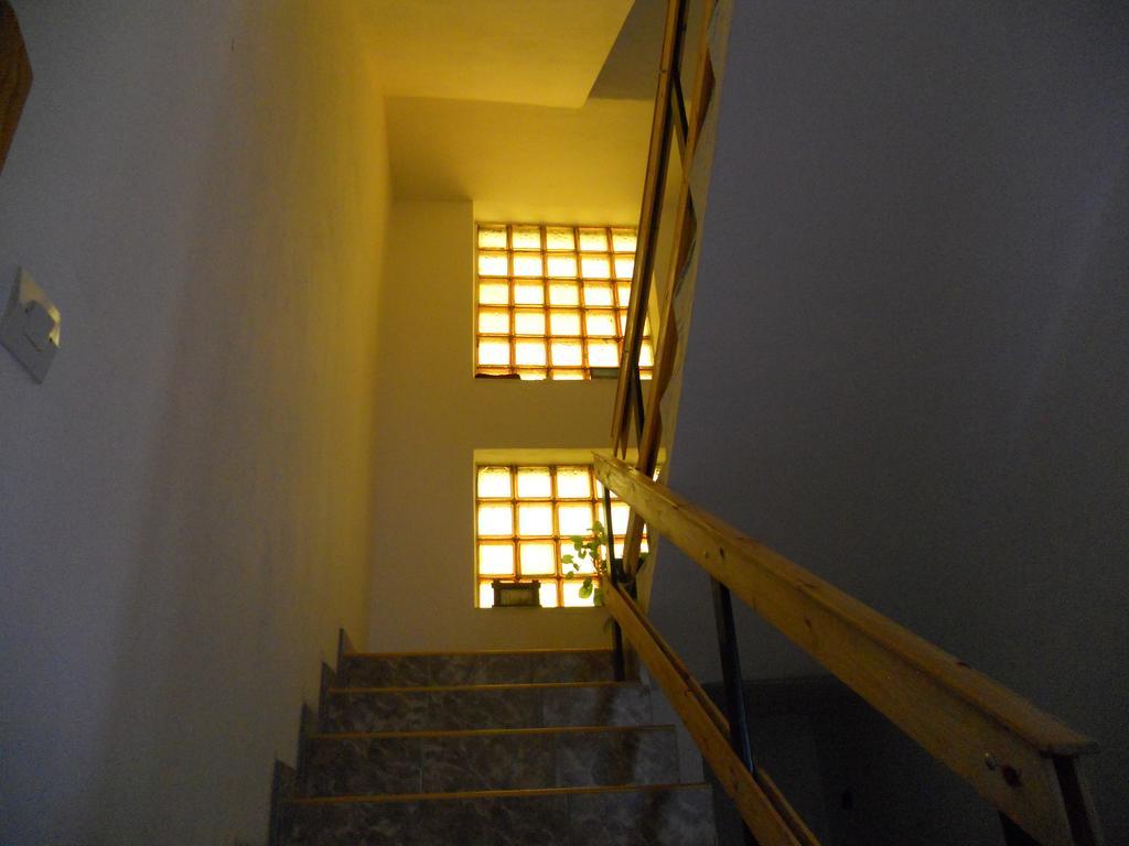 Apartman Dosen Licko Petrovo Selo Exterior photo